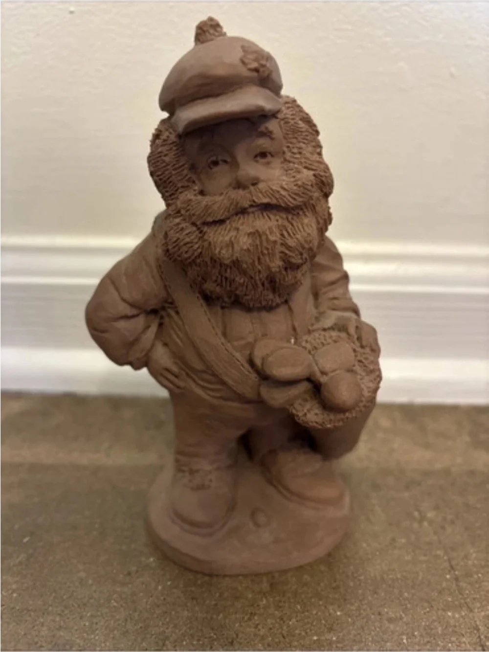 Vintage clay look carved Resin Golf Santa Figurine